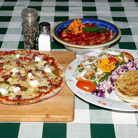 לינה וארוחת בוקר Ethels Drive Tower Of Pizza מראה חיצוני תמונה